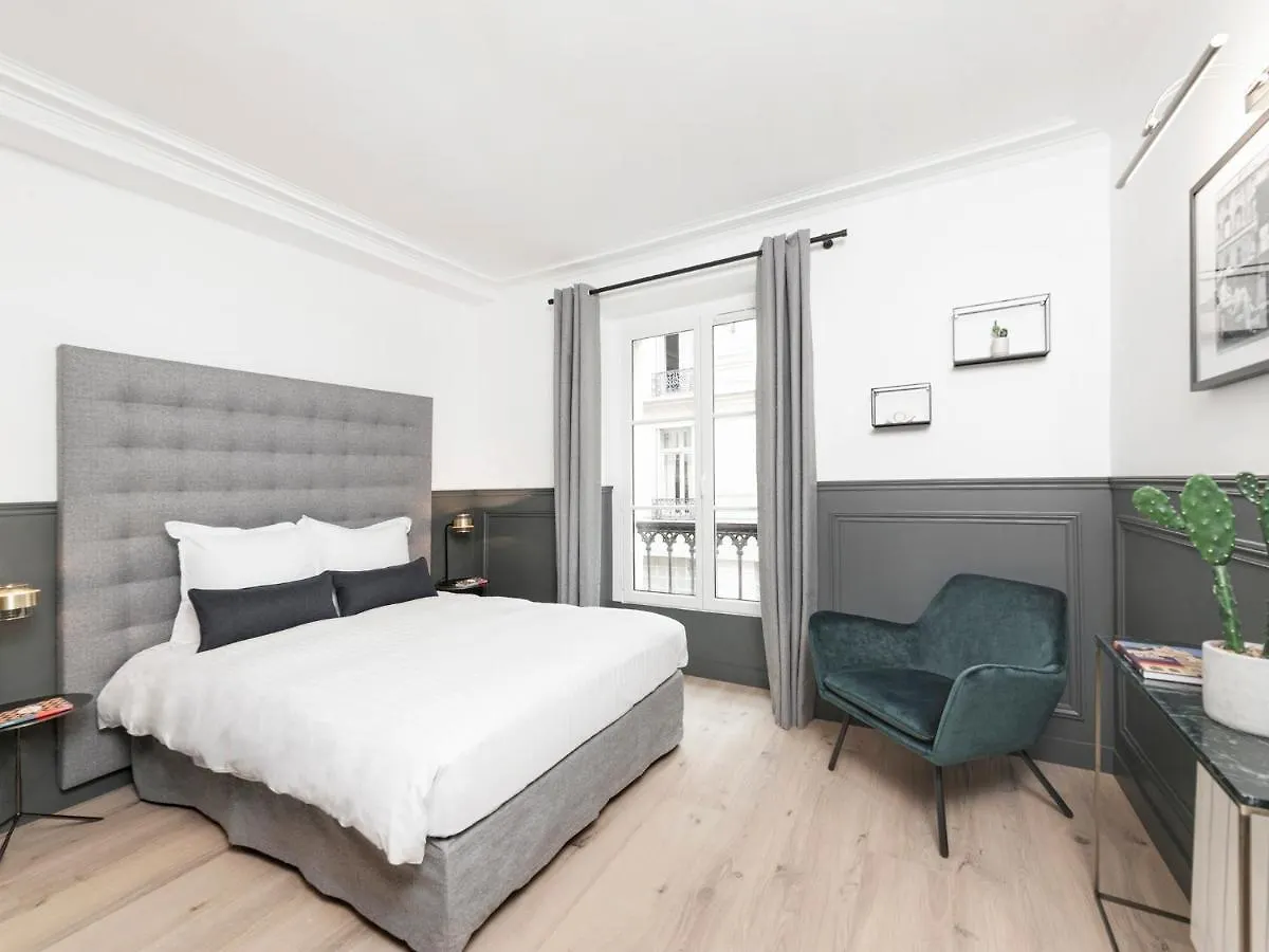 Livinparis - Luxury 3 Bedrooms Le Louvre II Appartamento